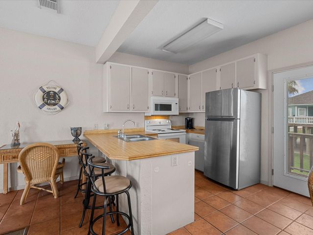 125 Driftwood Court, Surfside Beach, TX 77541