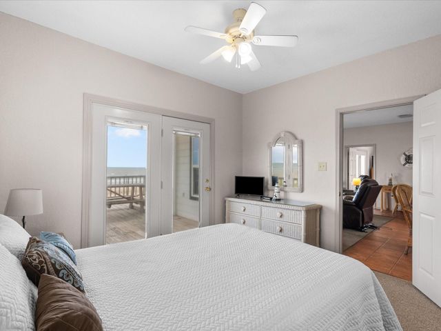 125 Driftwood Court, Surfside Beach, TX 77541