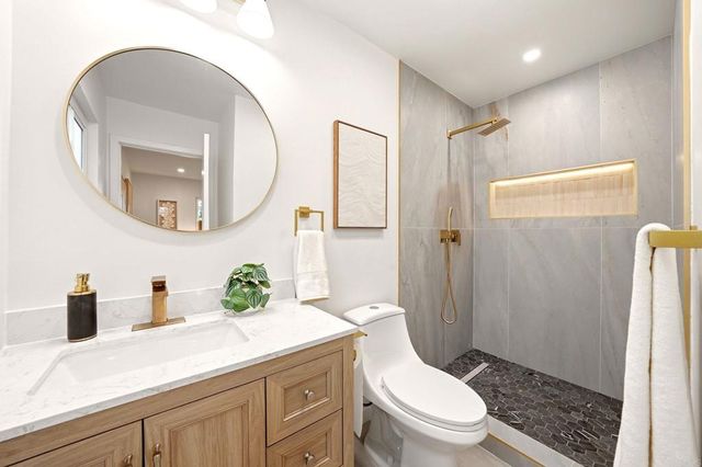 169 Cregar Street, Oceanside, CA 92054