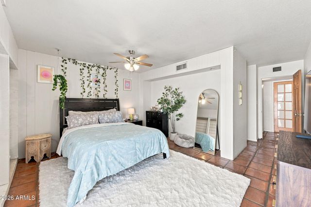 324 E Ambassador Drive, Tempe, AZ 85288