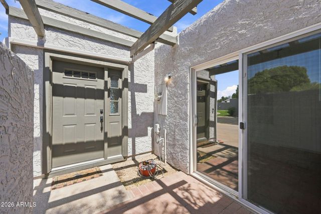 324 E Ambassador Drive, Tempe, AZ 85288