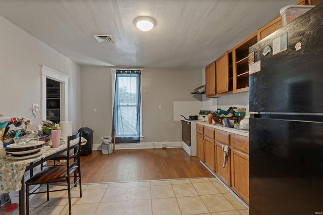 207 W Garfield Avenue, Elkhart, IN 46516