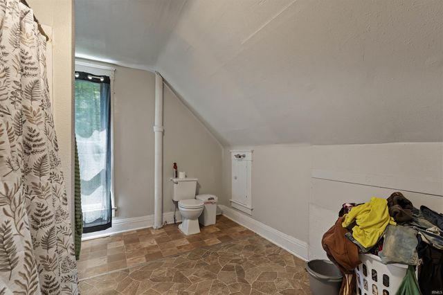 207 W Garfield Avenue, Elkhart, IN 46516