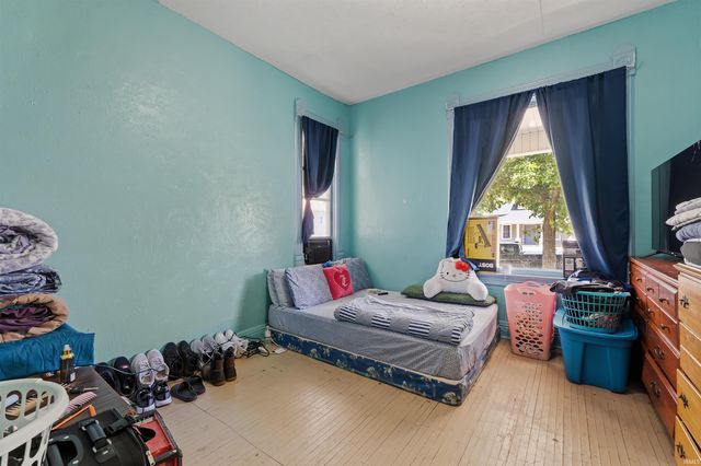 207 W Garfield Avenue, Elkhart, IN 46516