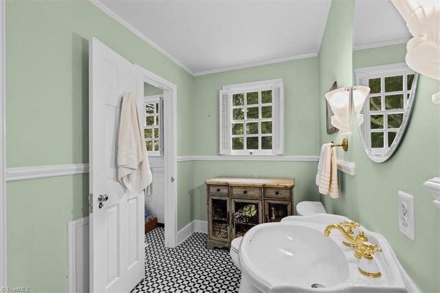3400 Starmount Drive, Greensboro, NC 27403