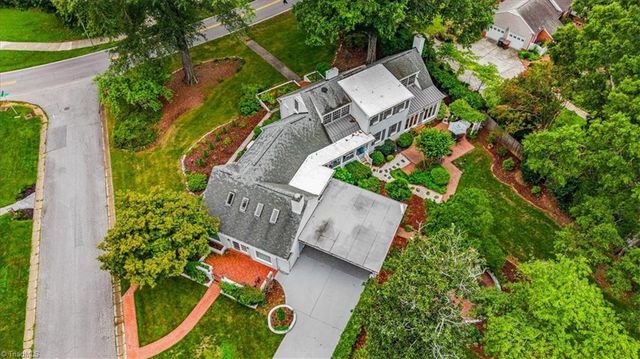 3400 Starmount Drive, Greensboro, NC 27403