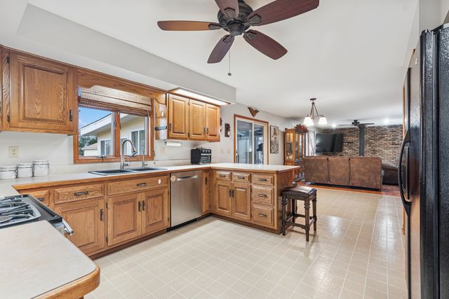 21851 Helen Drive, Plainfield, IL 60544