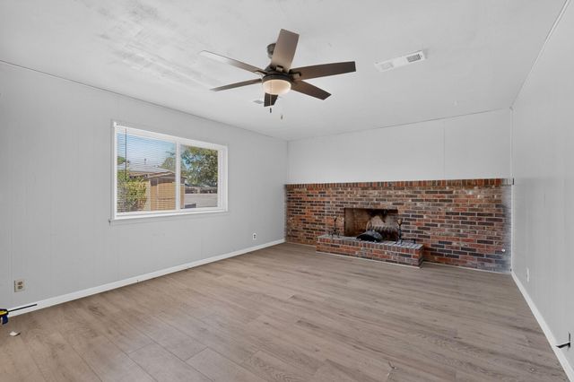3701 Naples Street NE, Albuquerque, NM 87111