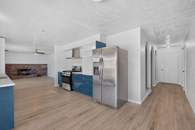 3701 Naples Street NE, Albuquerque, NM 87111