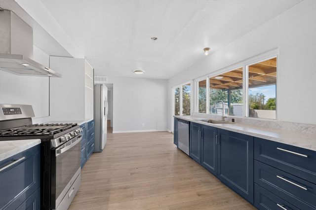 3701 Naples Street NE, Albuquerque, NM 87111