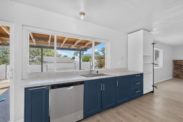 3701 Naples Street NE, Albuquerque, NM 87111
