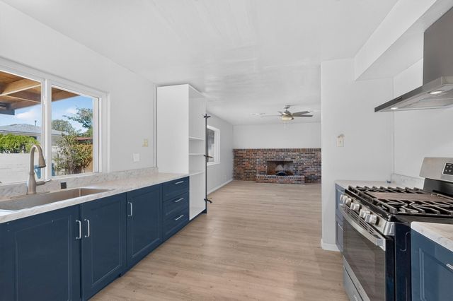 3701 Naples Street NE, Albuquerque, NM 87111