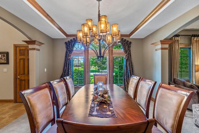 1252 Mary Hill CIRCLE, Hartland, WI 53029