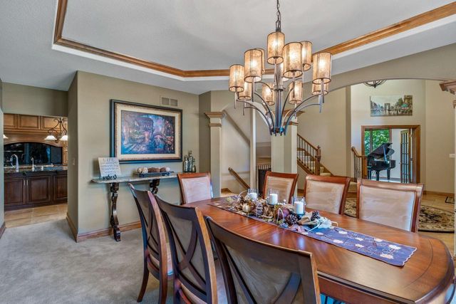 1252 Mary Hill CIRCLE, Hartland, WI 53029