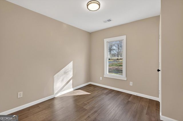 562 Highland Avenue, Summerville, GA 30747