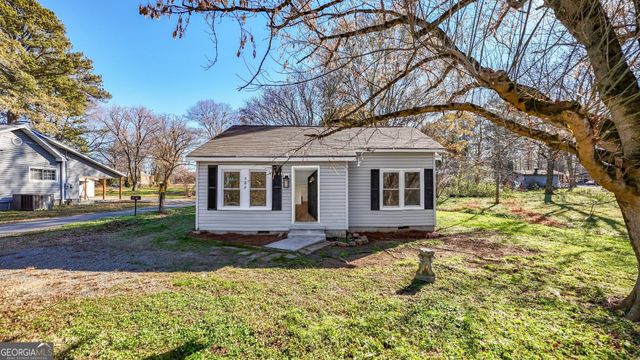 562 Highland Avenue, Summerville, GA 30747