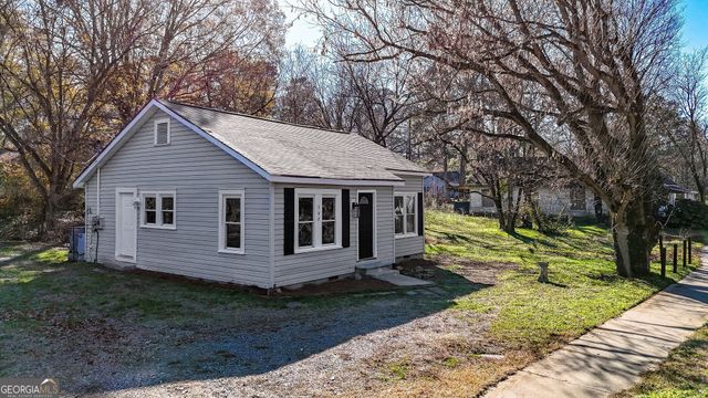 562 Highland Avenue, Summerville, GA 30747