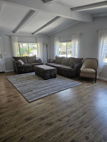 8975 Lawrence Welk Drive 291, Escondido, CA 92026