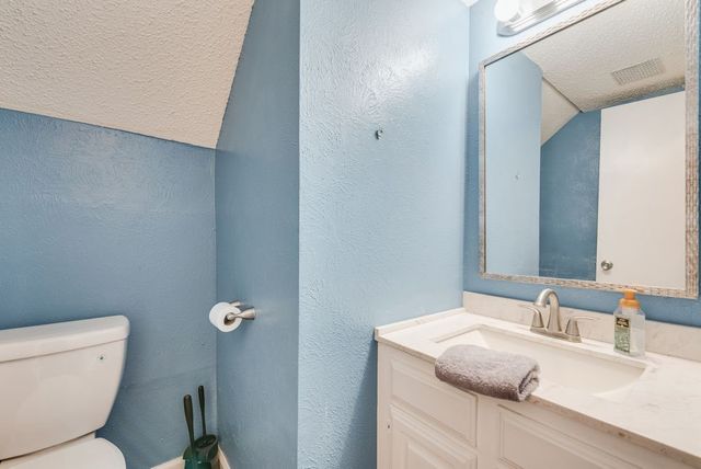 2643 Via Ventura Circle, Carrollton, TX 75006