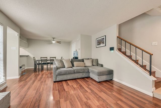 2643 Via Ventura Circle, Carrollton, TX 75006