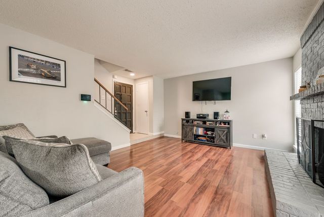 2643 Via Ventura Circle, Carrollton, TX 75006