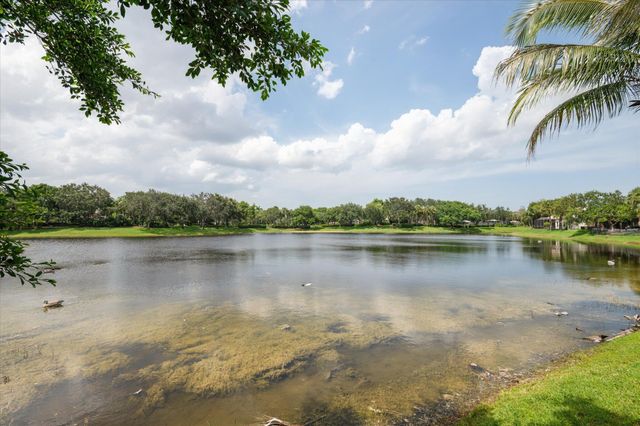 11289 NW 65th Manor, Parkland, FL 33076