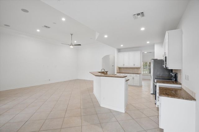 11289 NW 65th Manor, Parkland, FL 33076