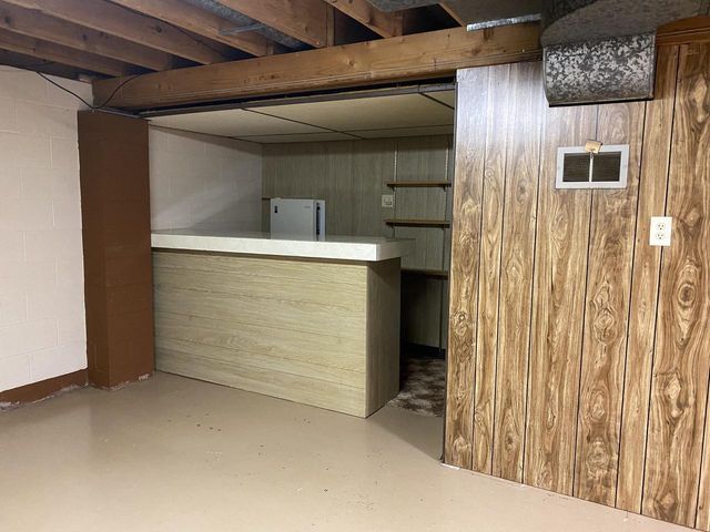 8 S ST JOSEPHS LANE, Fond Du Lac, WI 54935