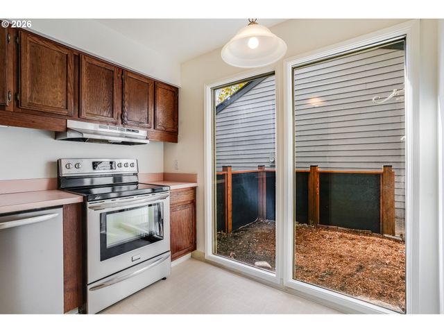 8712 Sw Brightfield Cir, Portland, OR 97223