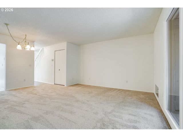 8712 Sw Brightfield Cir, Portland, OR 97223
