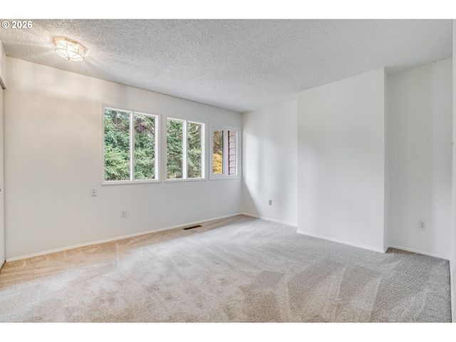 8712 Sw Brightfield Cir, Portland, OR 97223