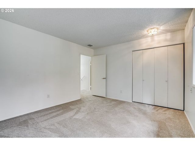 8712 Sw Brightfield Cir, Portland, OR 97223