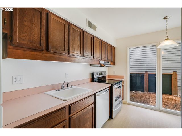8712 Sw Brightfield Cir, Portland, OR 97223