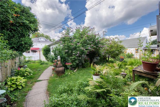 1919 West Cedar Street 1919, Allentown City, PA 18104