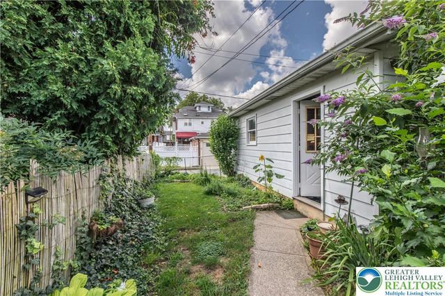 1919 West Cedar Street 1919, Allentown City, PA 18104
