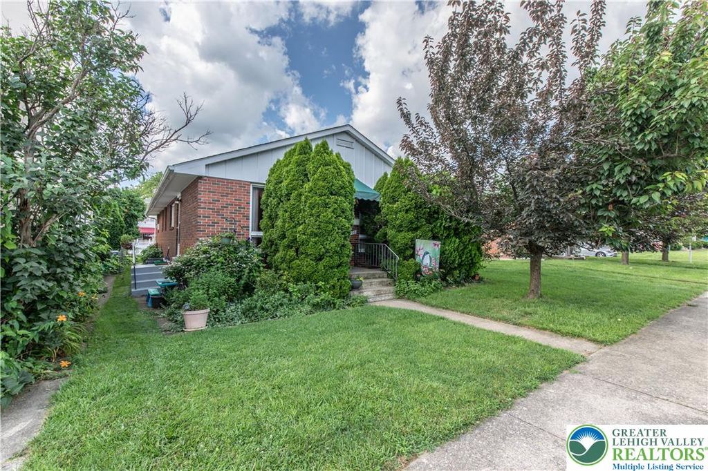 1919 West Cedar Street 1919, Allentown City, PA 18104