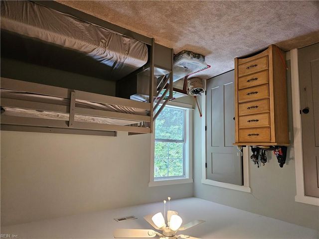 5061 Holy Neck RD, Suffolk, VA 23437