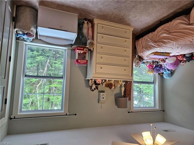 5061 Holy Neck RD, Suffolk, VA 23437