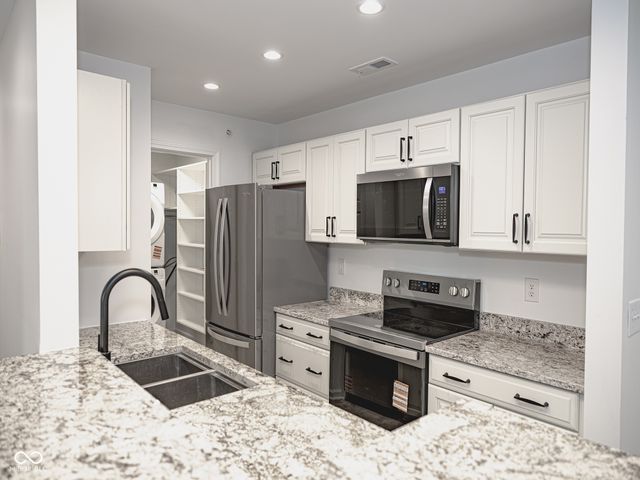12517 Timber Creek Drive 2, Carmel, IN 46032