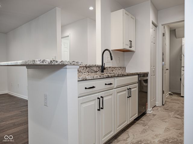 12517 Timber Creek Drive 2, Carmel, IN 46032
