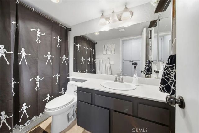 20702 El Toro, Lake Forest, CA 92630