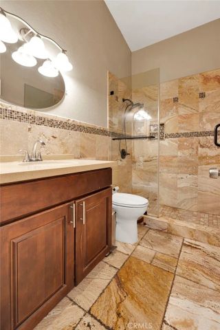 1282 W Hawthorne, Bloomington, CA 92316