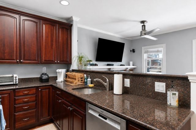159 M Street 3, Boston, MA 02127