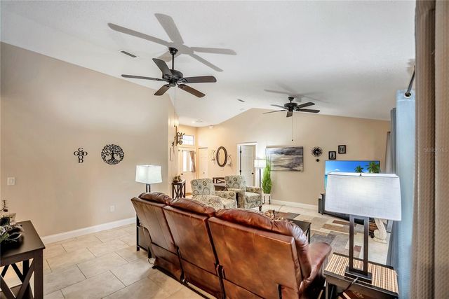 9 BUFFALO VIEW LANE, Palm Coast, FL 32137