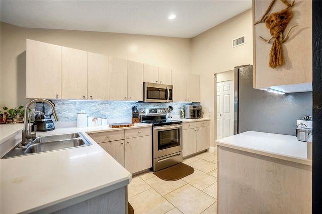 9 BUFFALO VIEW LANE, Palm Coast, FL 32137