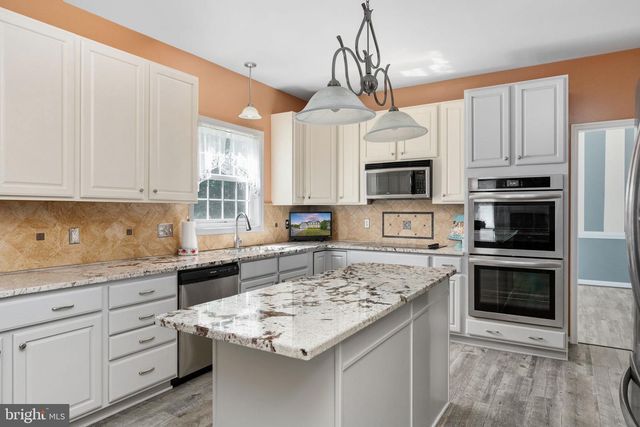 142 GREENWAY ST, Fredericksburg, VA 22405