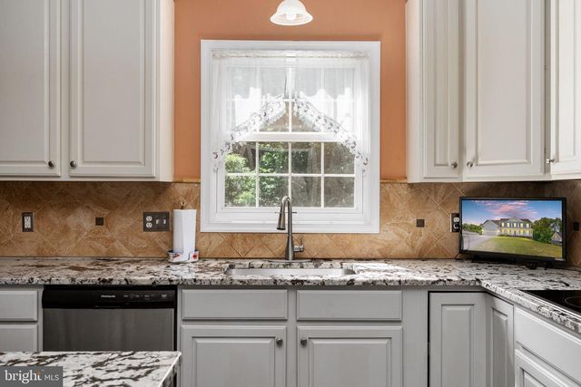 142 GREENWAY ST, Fredericksburg, VA 22405
