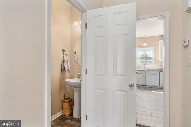 142 GREENWAY ST, Fredericksburg, VA 22405
