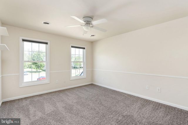 142 GREENWAY ST, Fredericksburg, VA 22405