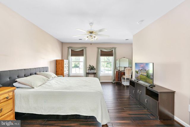 142 GREENWAY ST, Fredericksburg, VA 22405